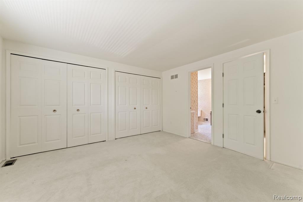 3702 Old Creek Road, Troy, MI 48084 — Photo 19