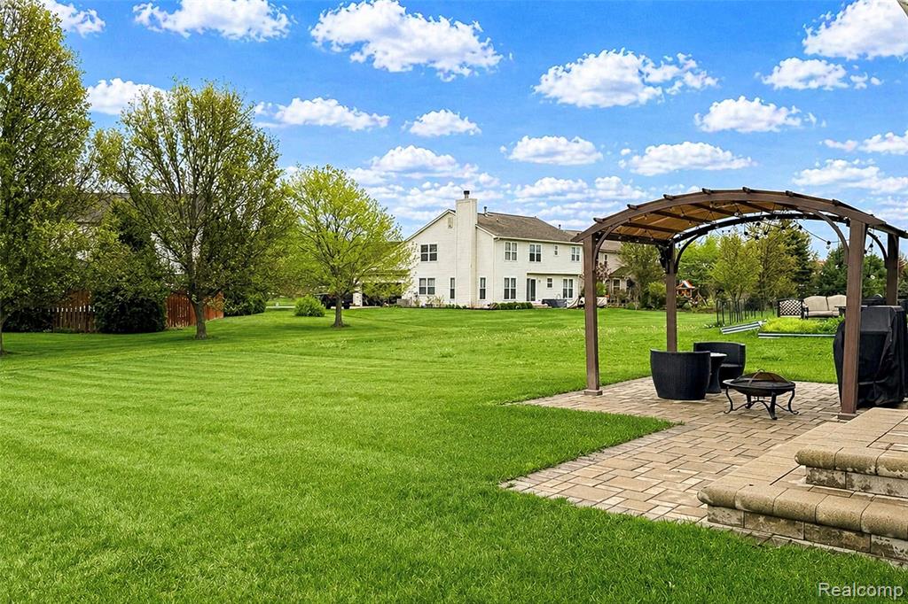 6871 Chandler Drive, Belleville, MI 48111 — Photo 37