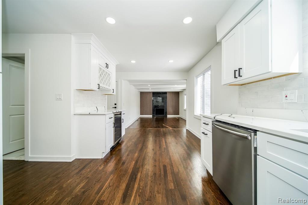 7359 SAINT AUBURN Drive, Bloomfield Hills, MI 48301 — Photo 19