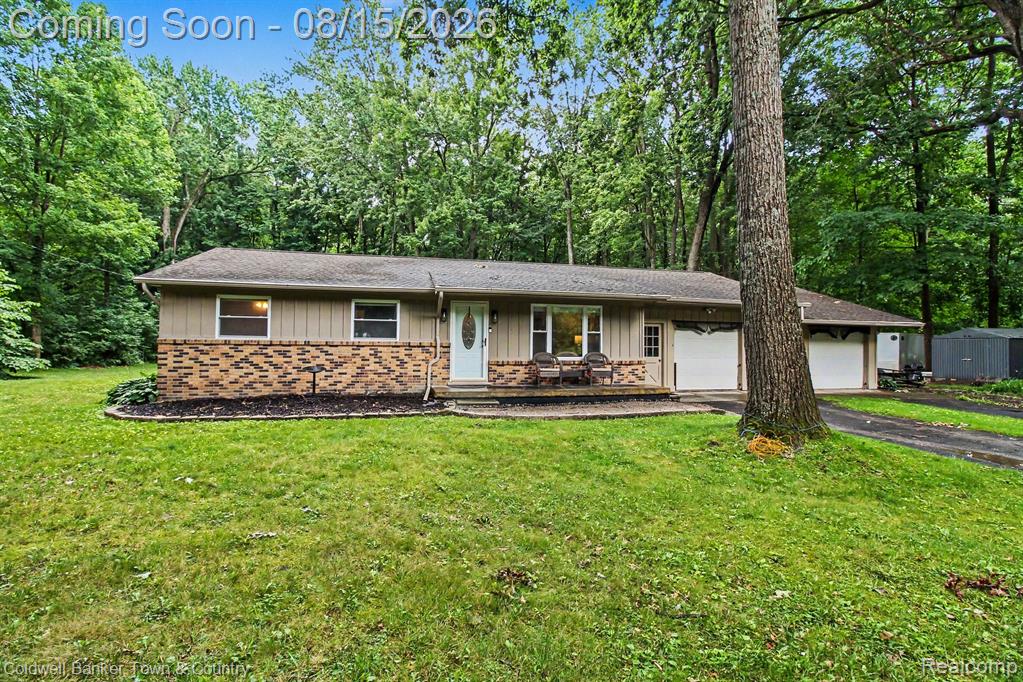 5444 Golf Club Road, Howell, MI 48843