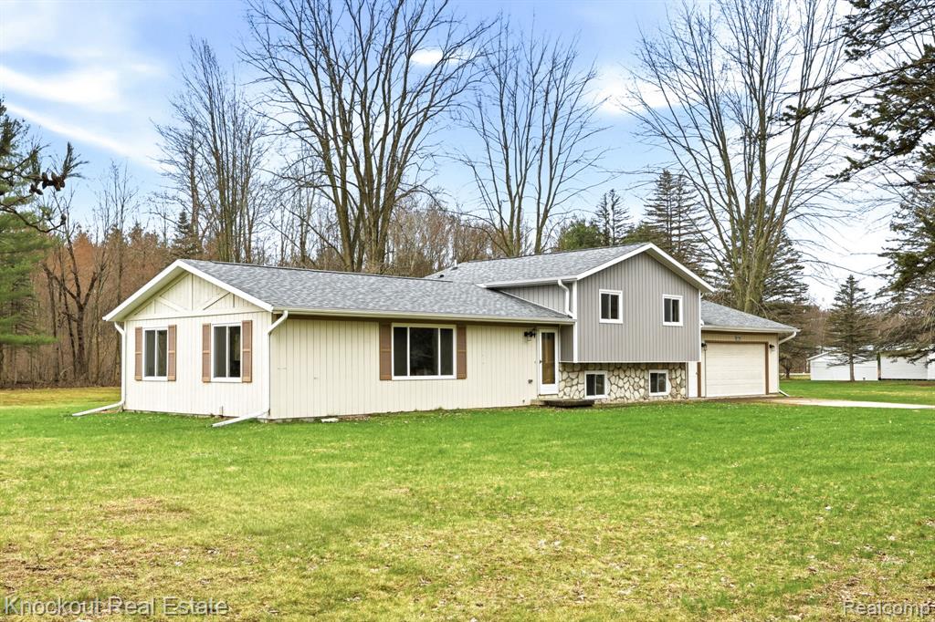 3467 Pebble Creek Drive, Vassar, MI 48768 — Photo 5