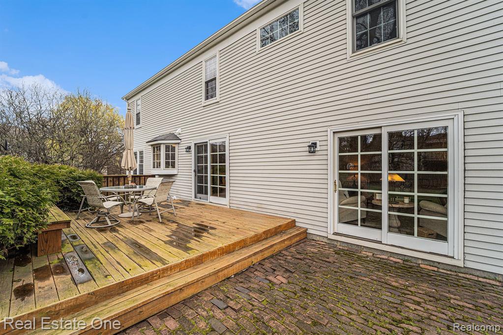 5367 LANGLEWOOD Drive, West Bloomfield, MI — Photo 26