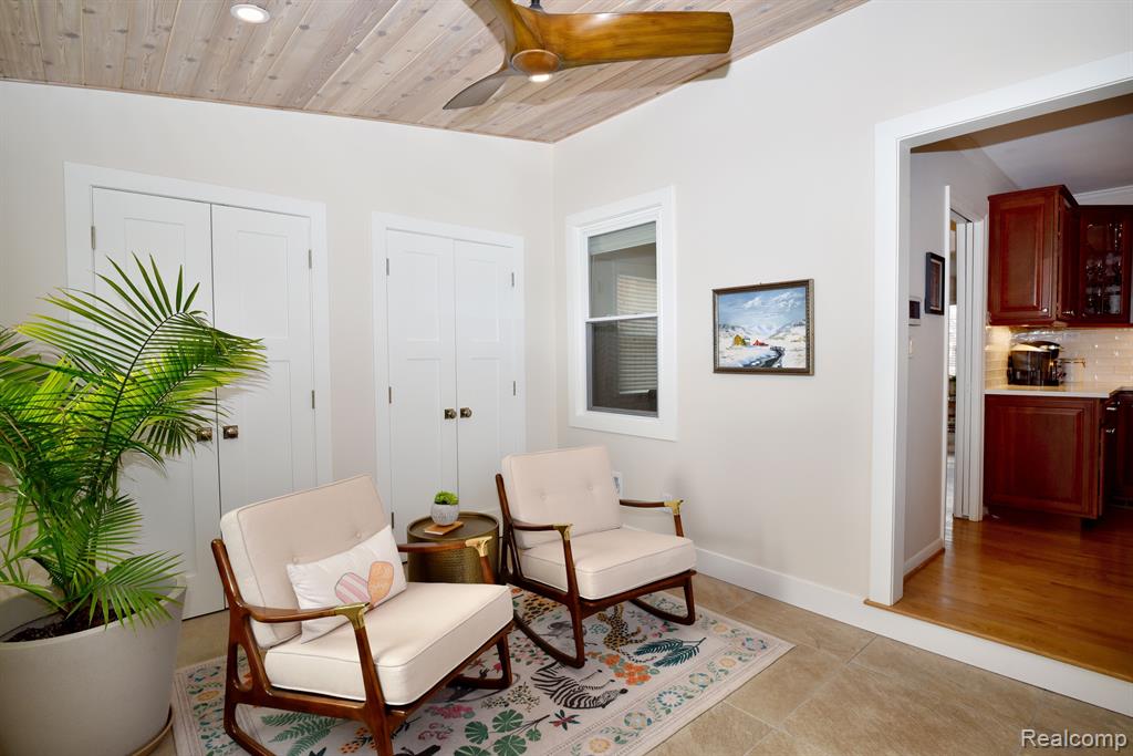 4121 S FULTON Place, Royal Oak, MI 48073 — Photo 31