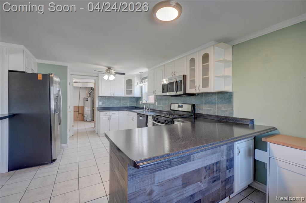 22520 E 13 Mile Road, Saint Clair Shores, MI 48082 — Photo 7
