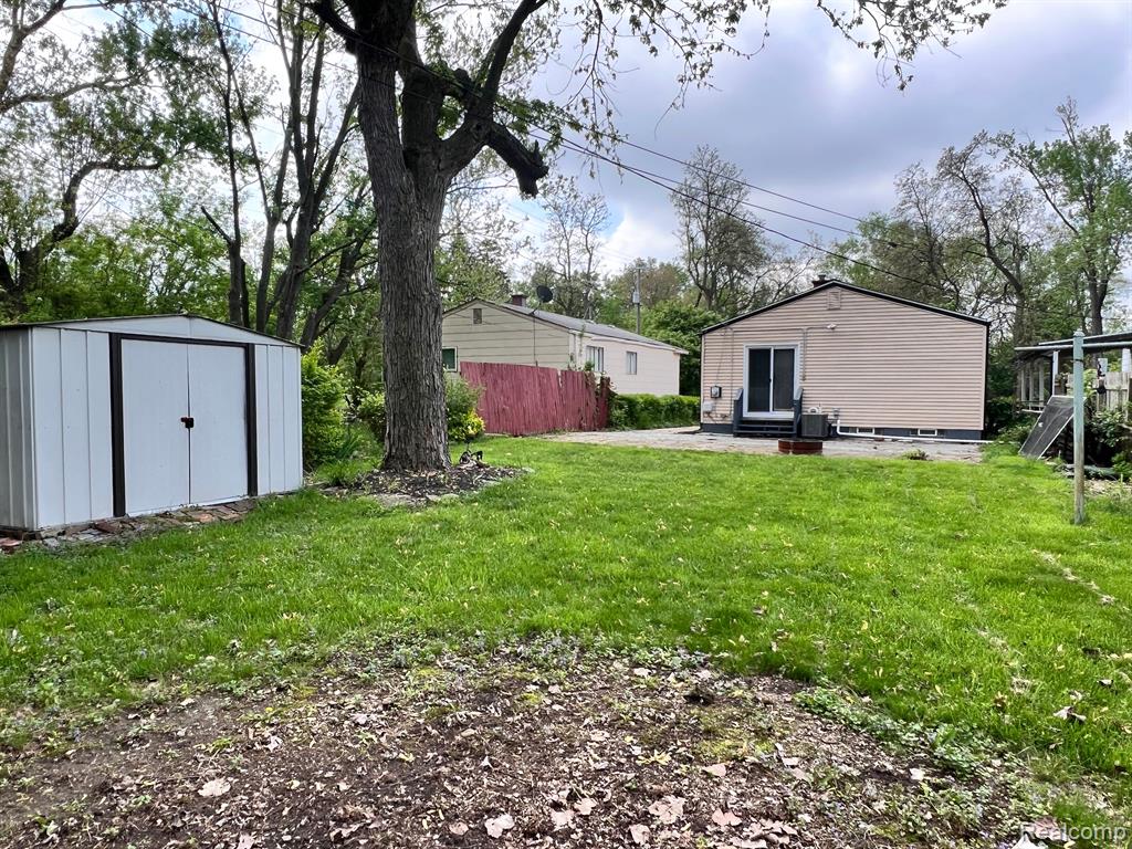 462 PEARSALL Avenue, Pontiac, MI 48341 — Photo 22