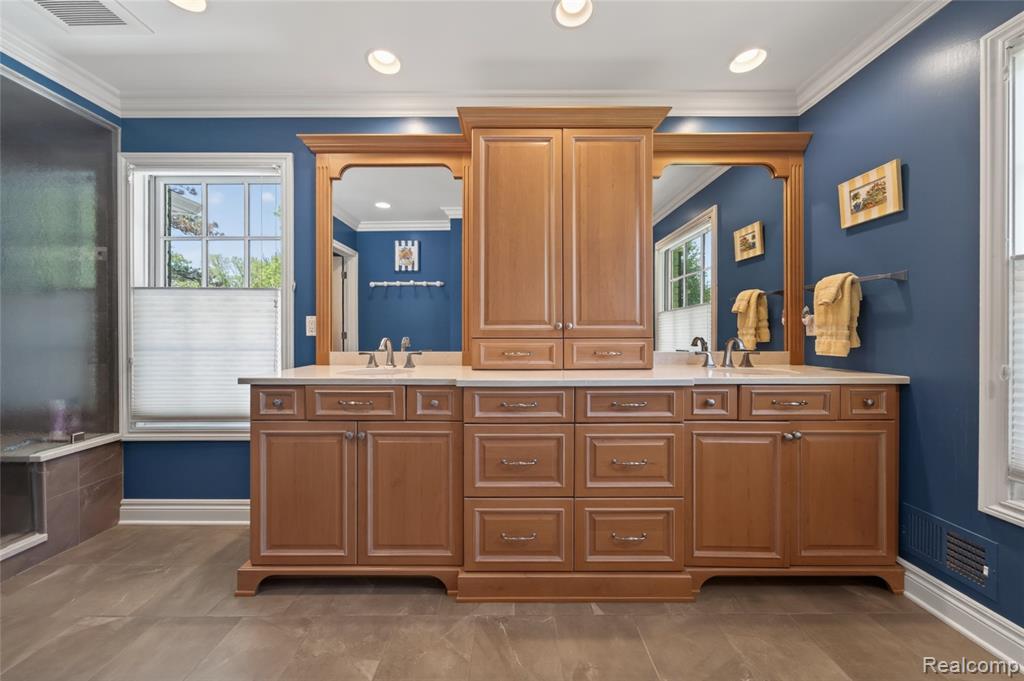 66 Oxford Road, Grosse Pointe, MI 48236 — Photo 26