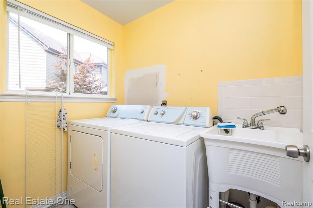 434 Converse Court, Lake Orion, MI 48362 — Photo 23