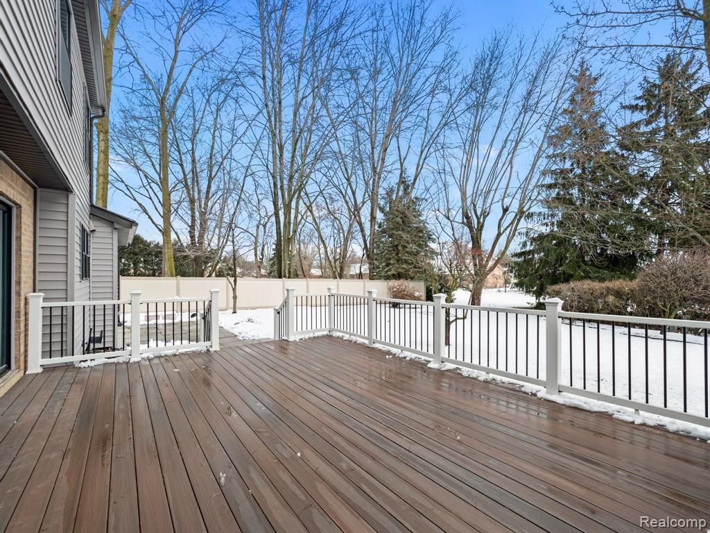 6866 SERENITY Drive, Troy, MI 48098 — Photo 38