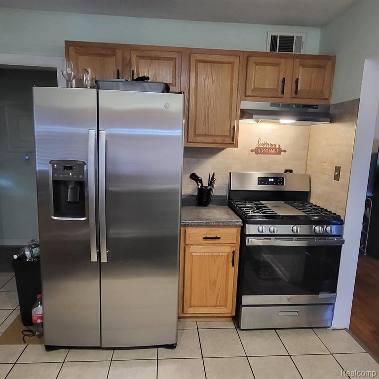 8008 Elm Street, Taylor, MI 48180 — Photo 10