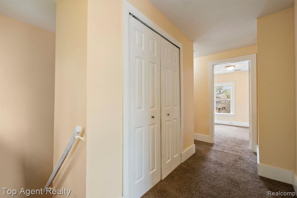 50 Henderson Street, Pontiac, MI 48341 — Photo 18