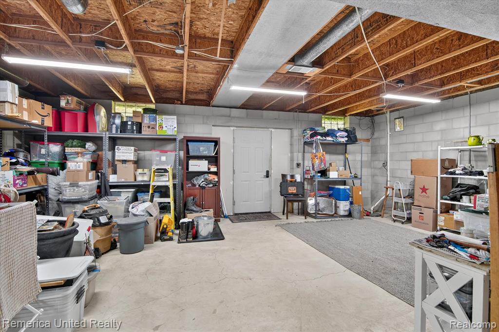 11521 Westshore Drive, Pinckney, MI 48169 — Photo 30