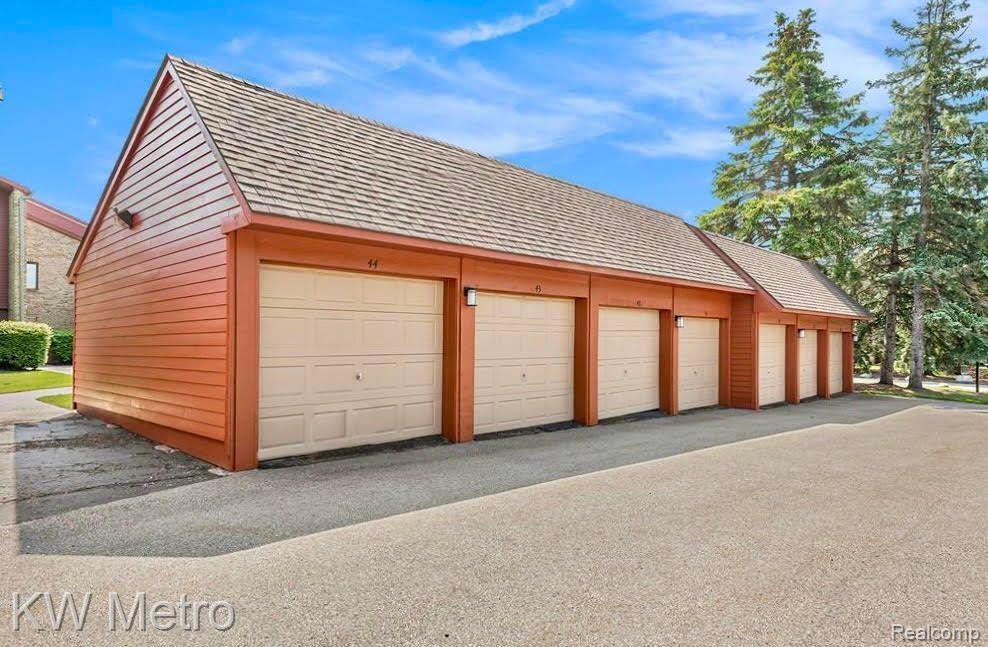 969 GREENVIEW, Rochester Hills, MI 48307 — Photo 23