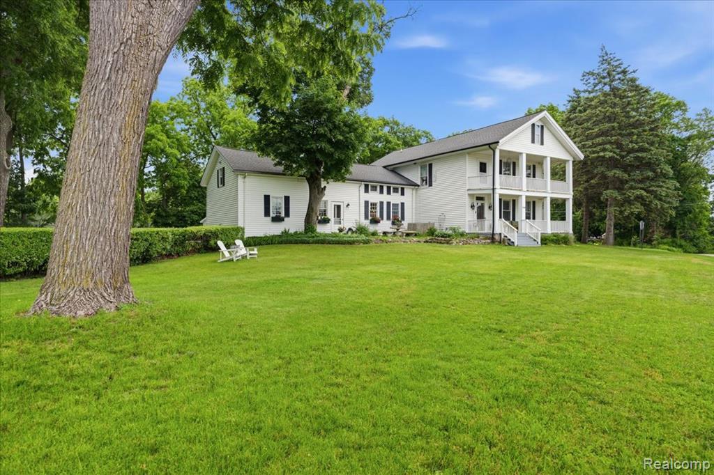 549 Grixdale Lane, Waterford, MI 48328 — Photo 59