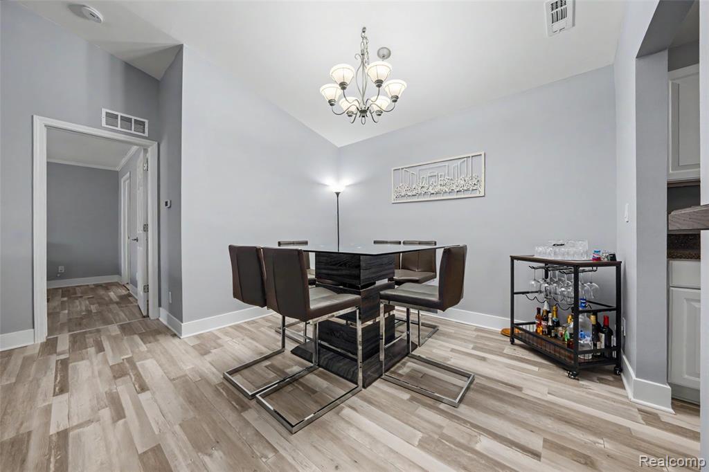 56075 Chesapeake Circle, 242, Utica, MI 48316 — Photo 10