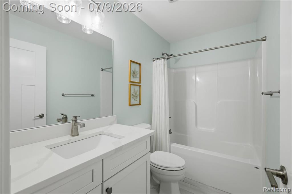 5915 Chickadee Lane, Clarkston, MI — Photo 36