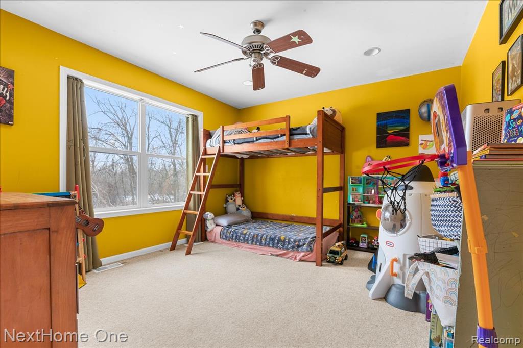 627 E Washington Street, Howell, MI 48843 — Photo 17