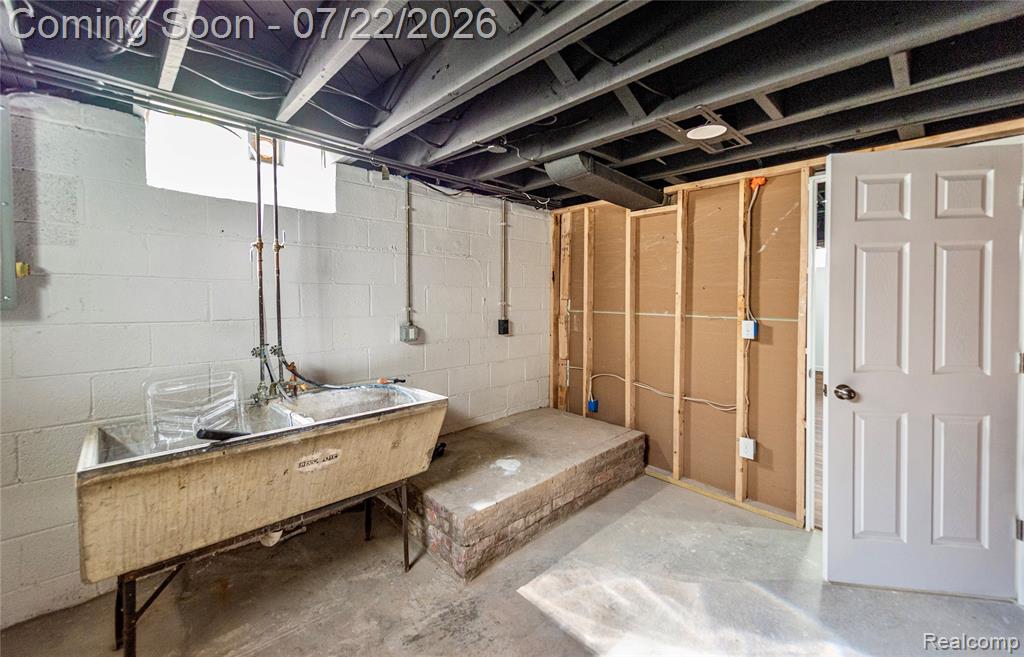 10425 Elgin Avenue, Huntington Woods, MI — Photo 43