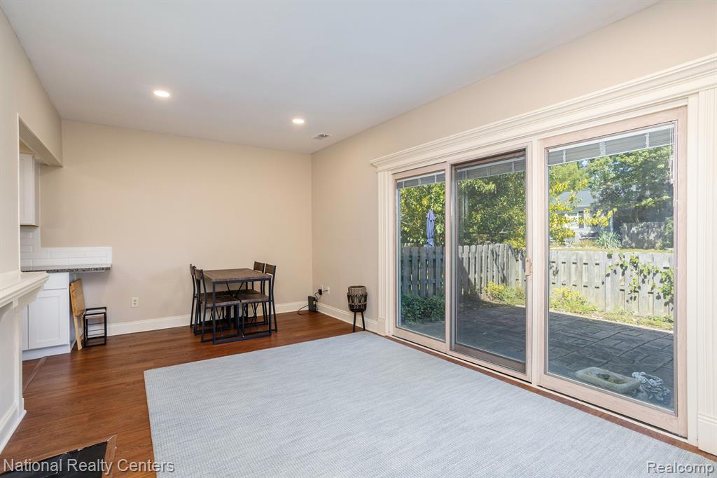 19487 EDDINGTON Pl, Northville, MI 48167 — Photo 11