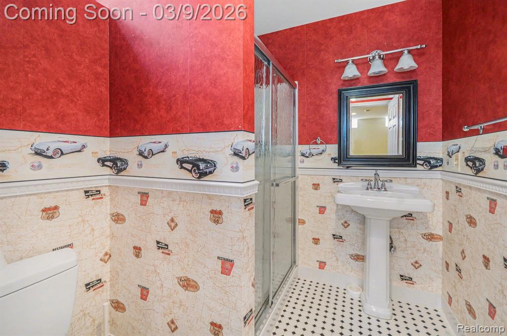 4280 Woodlands, Orchard Lake Village, MI 48323 — Photo 33