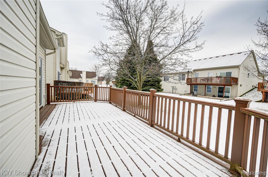 458 N Oak Drive, Commerce Twp, MI 48390 — Photo 54