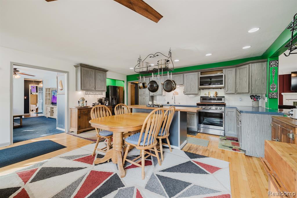8515 Lake Road, Grosse Ile, MI 48138 — Photo 8