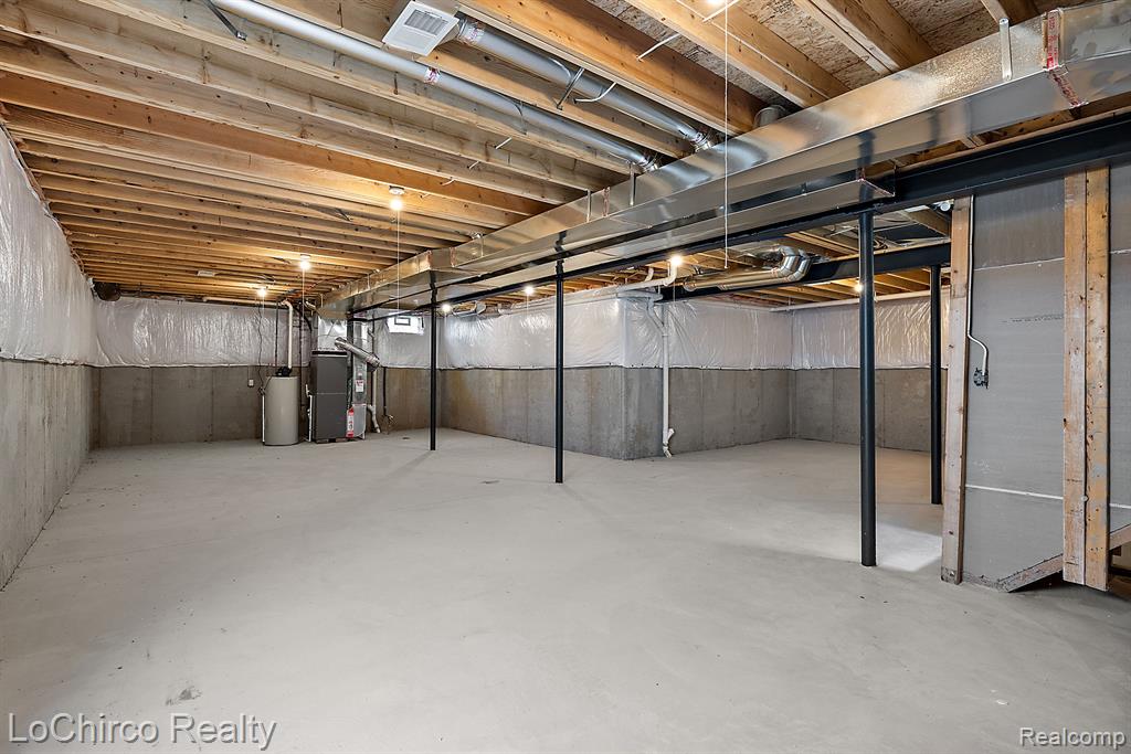 49387 LANGFORD Drive, Macomb, MI 48044 — Photo 61