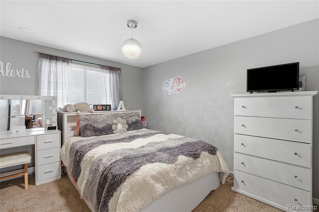 41383 Justin Drive, Clinton Twp, MI 48038 — Photo 15