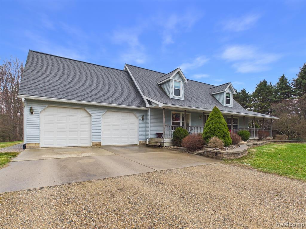 6882 Jones Road, North Branch, MI 48461 — Photo 2