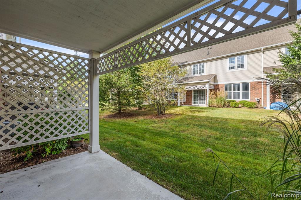 6235 Windemere Lane, Utica, MI 48316 — Photo 10