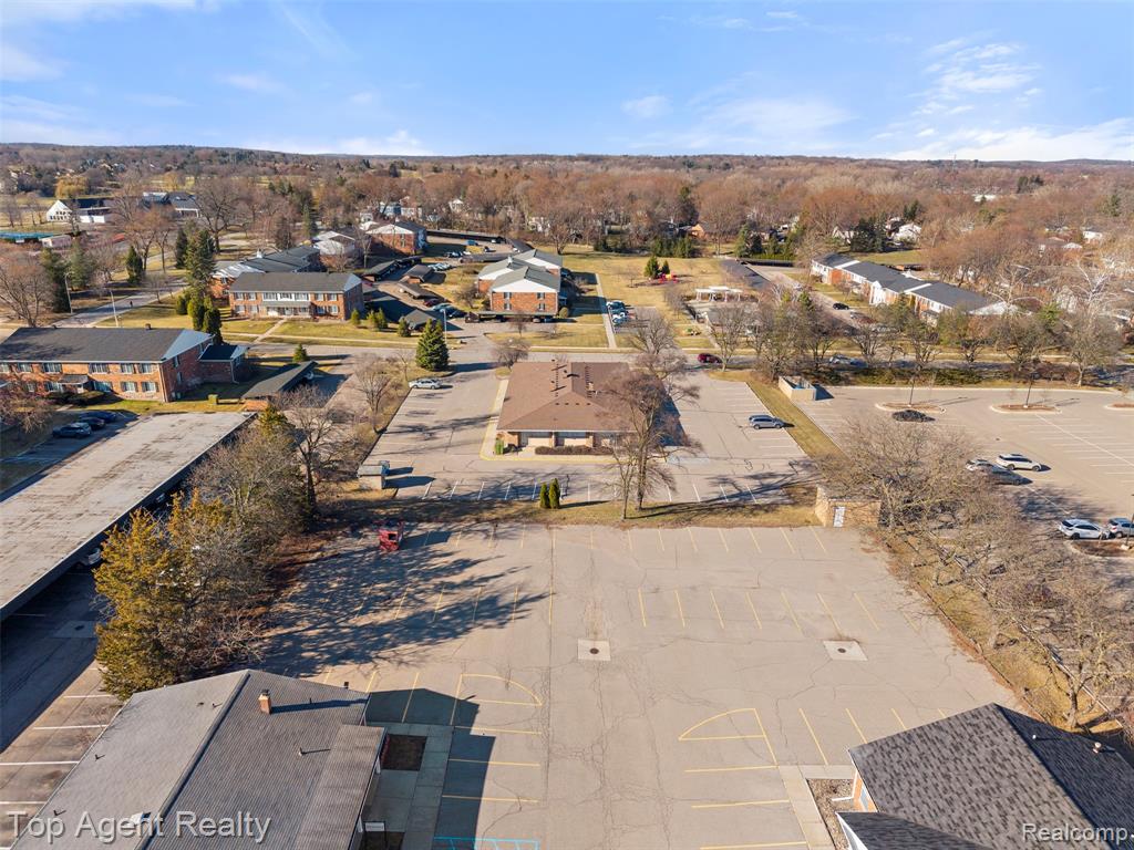 967 Oakwood Drive, Rochester, MI 48307 — Photo 28