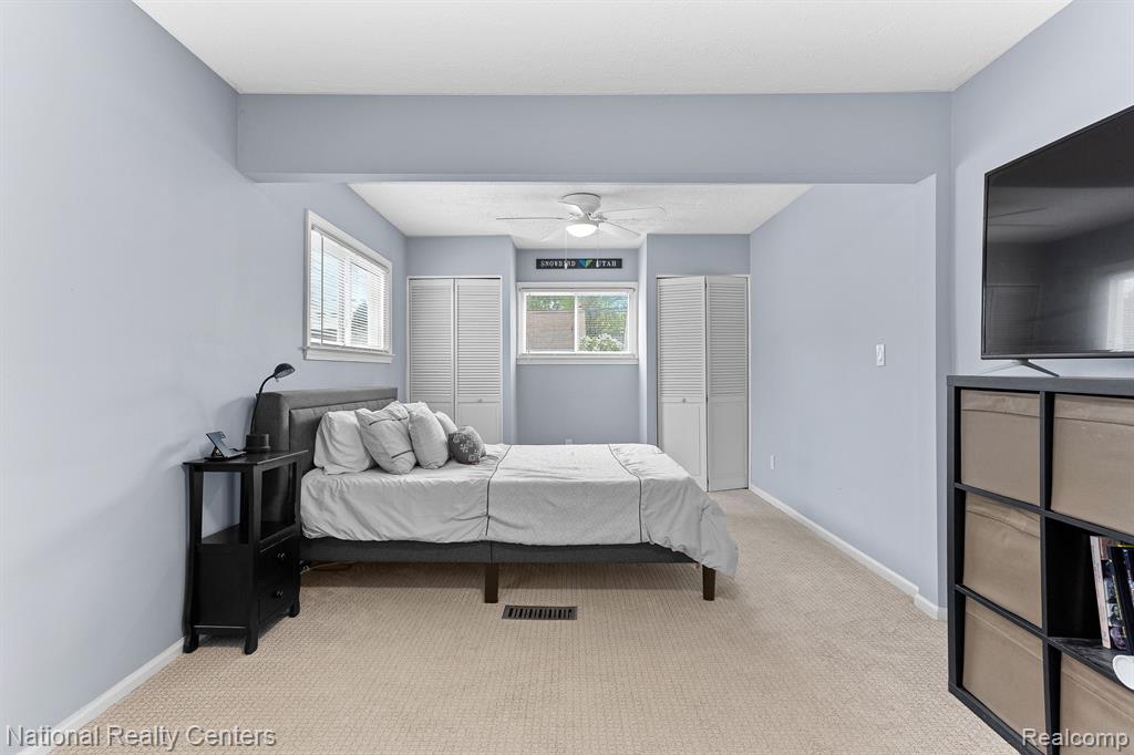 621 S Dorchester Avenue, Royal Oak, MI 48067 — Photo 12