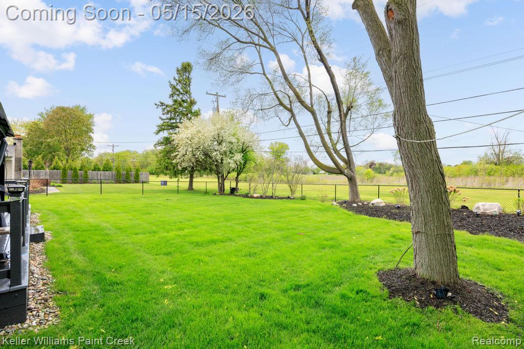 1195 Ashley Drive, Troy, MI 48085 — Photo 37