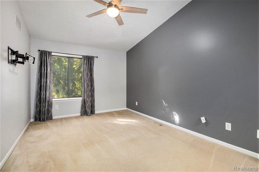 490 FOREST Drive, Brighton, MI 48116 — Photo 11