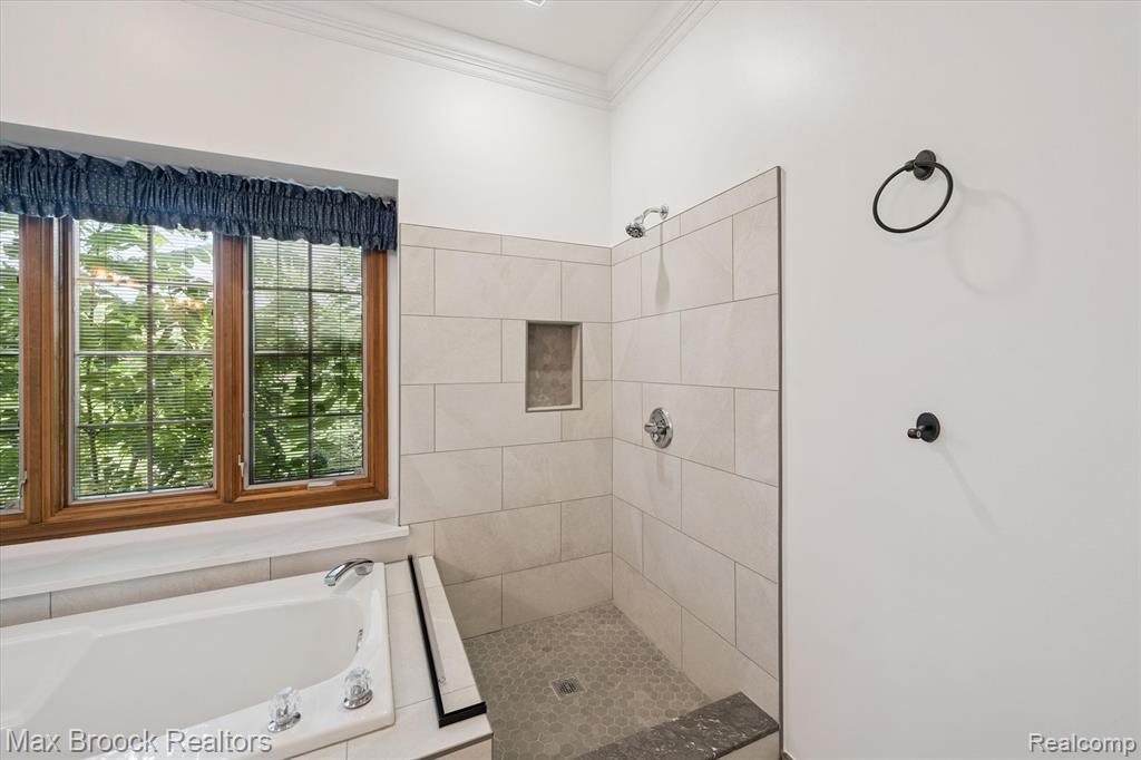 8936 Salem Farms Drive, South Lyon, MI 48178 — Photo 47