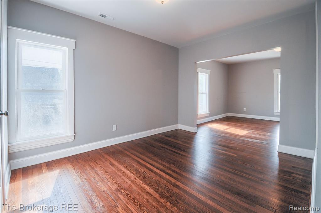 11 1ST Street, Oxford, MI 48371 — Photo 46