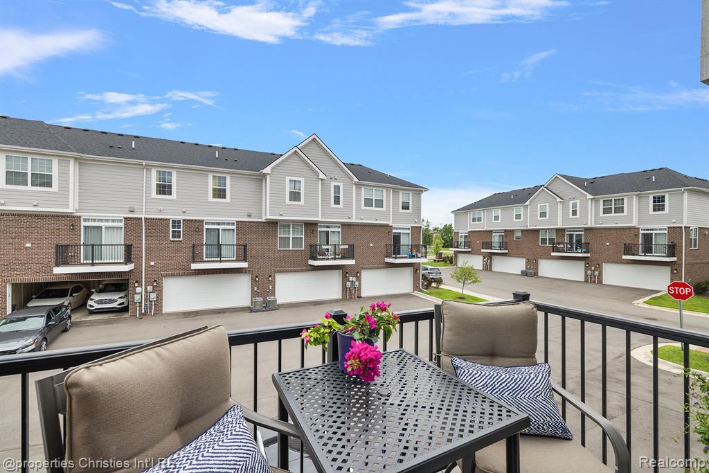 49521 LANTERN Way, 45, Canton, MI 48188 — Photo 15