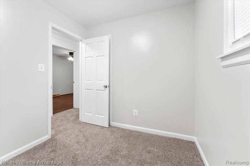 30456 West, New Boston, MI 48164 — Photo 18