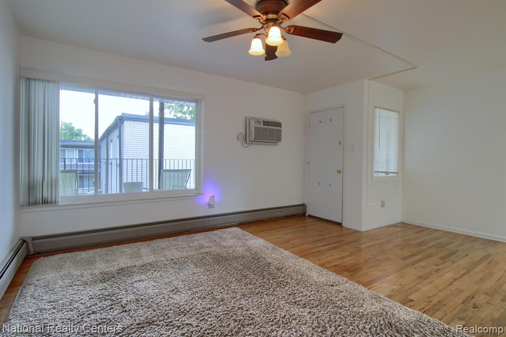 3421 HILLSIDE Drive, 23, Royal Oak, MI 48073 — Photo 7