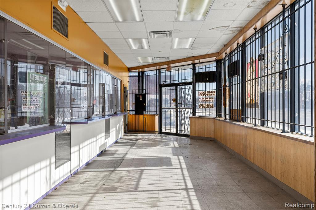 16300 W 7 Mile Road, Detroit, MI 48235 — Photo 11