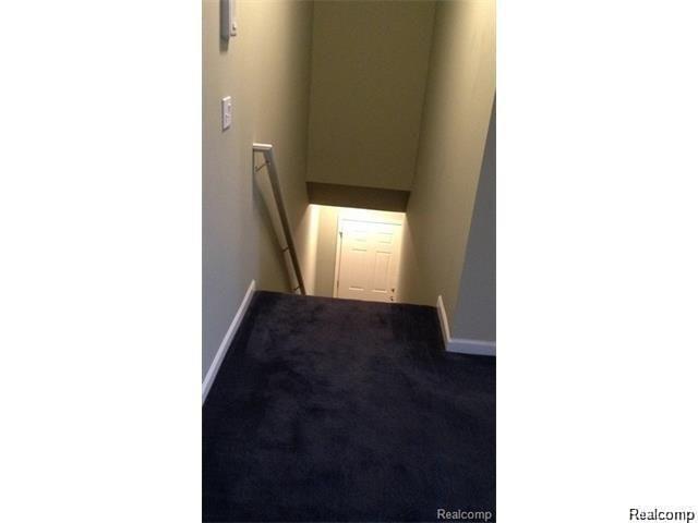 14210 Addington Drive, Commerce Twp, MI 48390 — Photo 2
