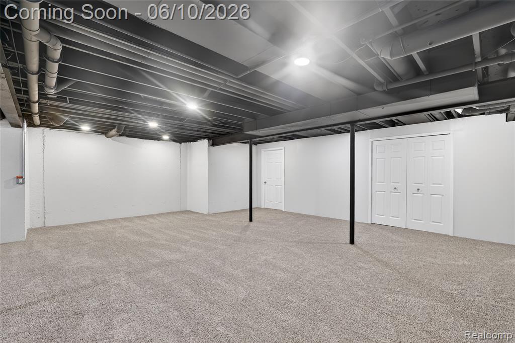2004 Palmer Drive, Wixom, MI 48393 — Photo 24