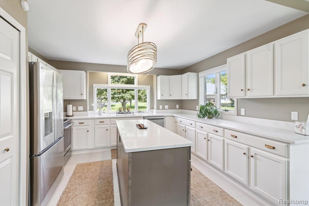 935 Mildred J Court, Brighton, MI 48116 — Photo 15