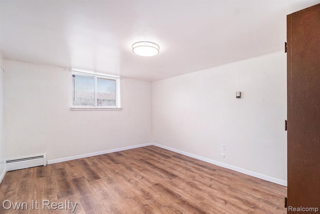 8651 EVERGREEN Avenue, Detroit, MI 48228 — Photo 24