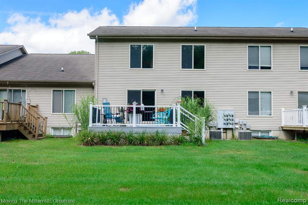 17449 Ava Court, New Boston, MI 48164 — Photo 39