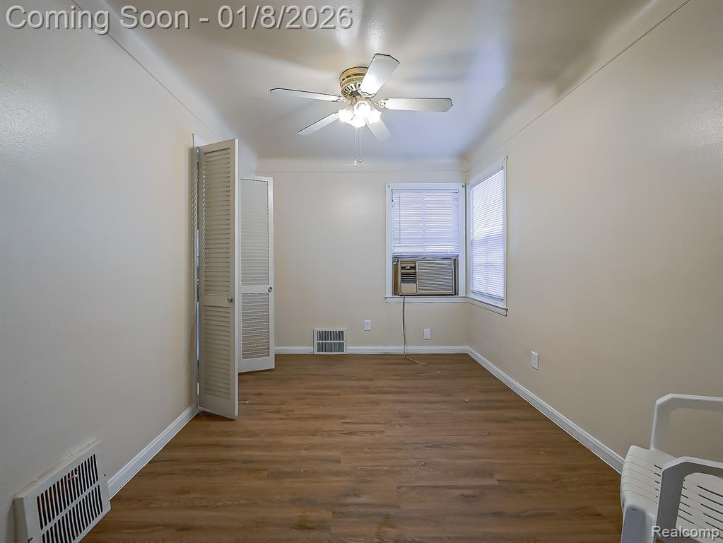 8976 Esper Street, Detroit, MI 48204 — Photo 9