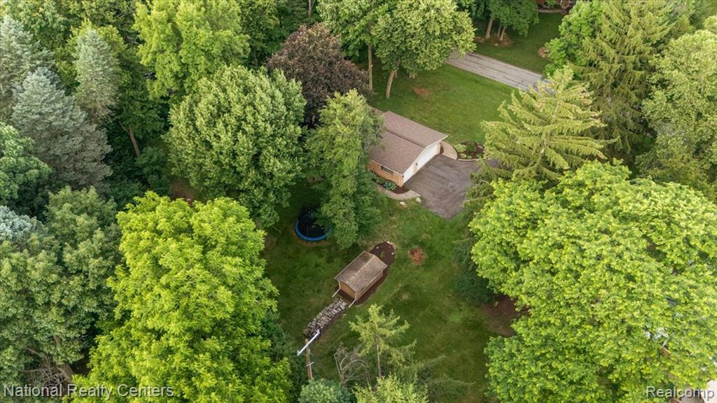21201 E Chigwidden Street, Northville, MI 48167 — Photo 58