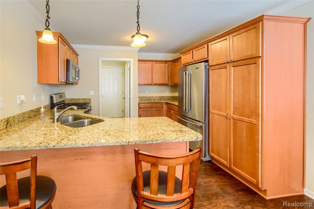 4503 Cross Creek Boulevard, Burton, MI 48509 — Photo 14