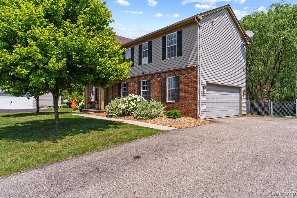 8183 Loon Lane, Grand Blanc, MI 48439 — Photo 3