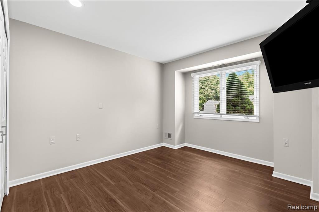 21291 Juniper Court, #68, Farmington Hills, MI 48336 — Photo 13
