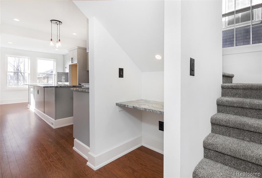 1583 Cadillac Boulevard, Detroit, MI 48214 — Photo 19